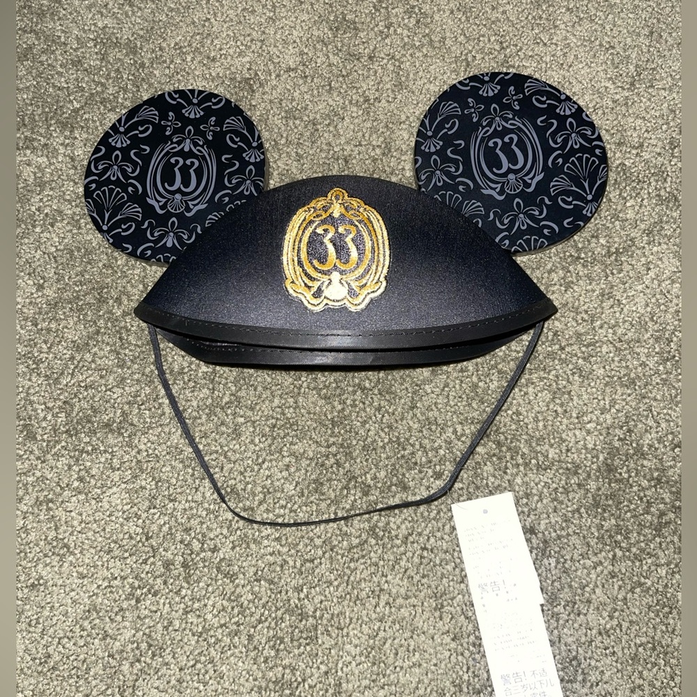 Disney Club 33 Mickey Ears Haunted Mansion Exclusive edition
